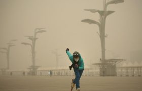 خوزستانی‌ها در روزهای آلوده از فعالیت ورزشی در فضای باز خودداری کنند