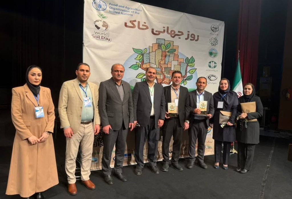 کسب رتبه اول کشوری سازمان جهاد کشاورزی خوزستان در مدیریت خاک های کشاورزی