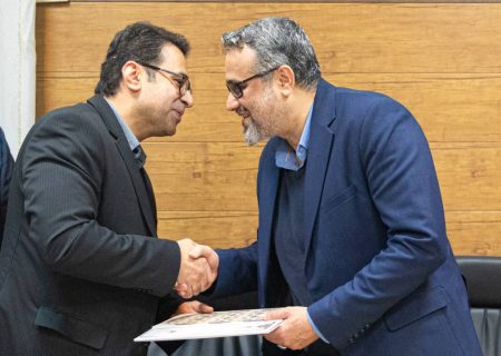 آیین تکریم و معارفه مدیرعامل شرکت توسعه نیشکر برگزار شد/ دکتر مقداد محمودی مدیرعامل جدید توسعه نیشکر شد